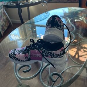 Skechers Memory foam Pink and Black Leopard Print Sneakers